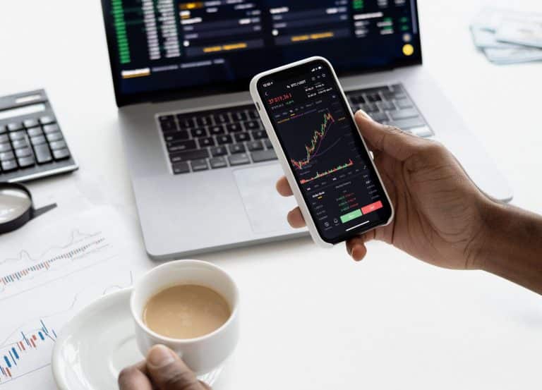 Read more about the article Bullion Trading – Is it the Right Investment Option
